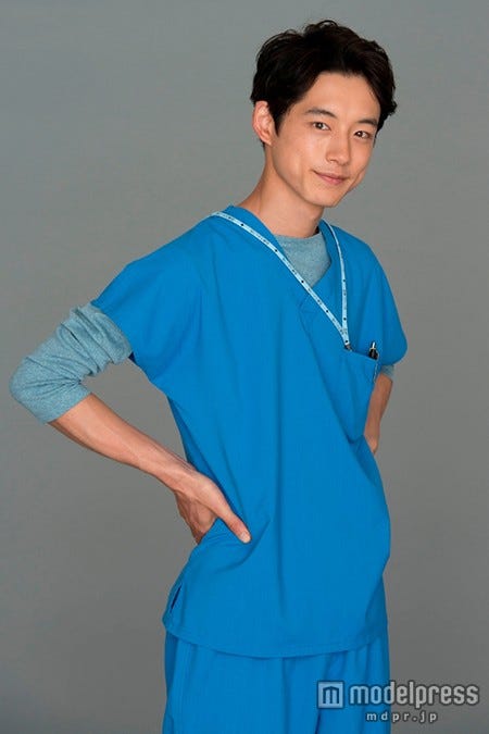 坂口健太郎(C)TBS