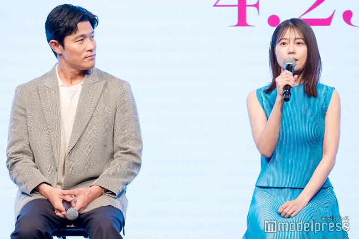 鈴木亮平、有村架純(C)モデルプレス