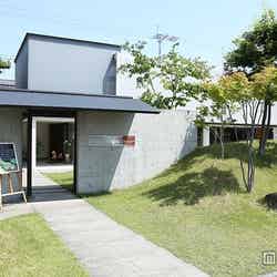 「カフェ・アジール」