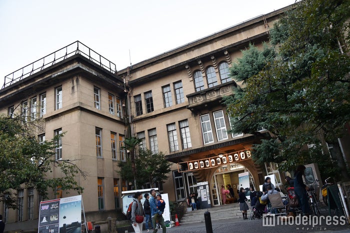 元・立誠小学校(C)モデルプレス