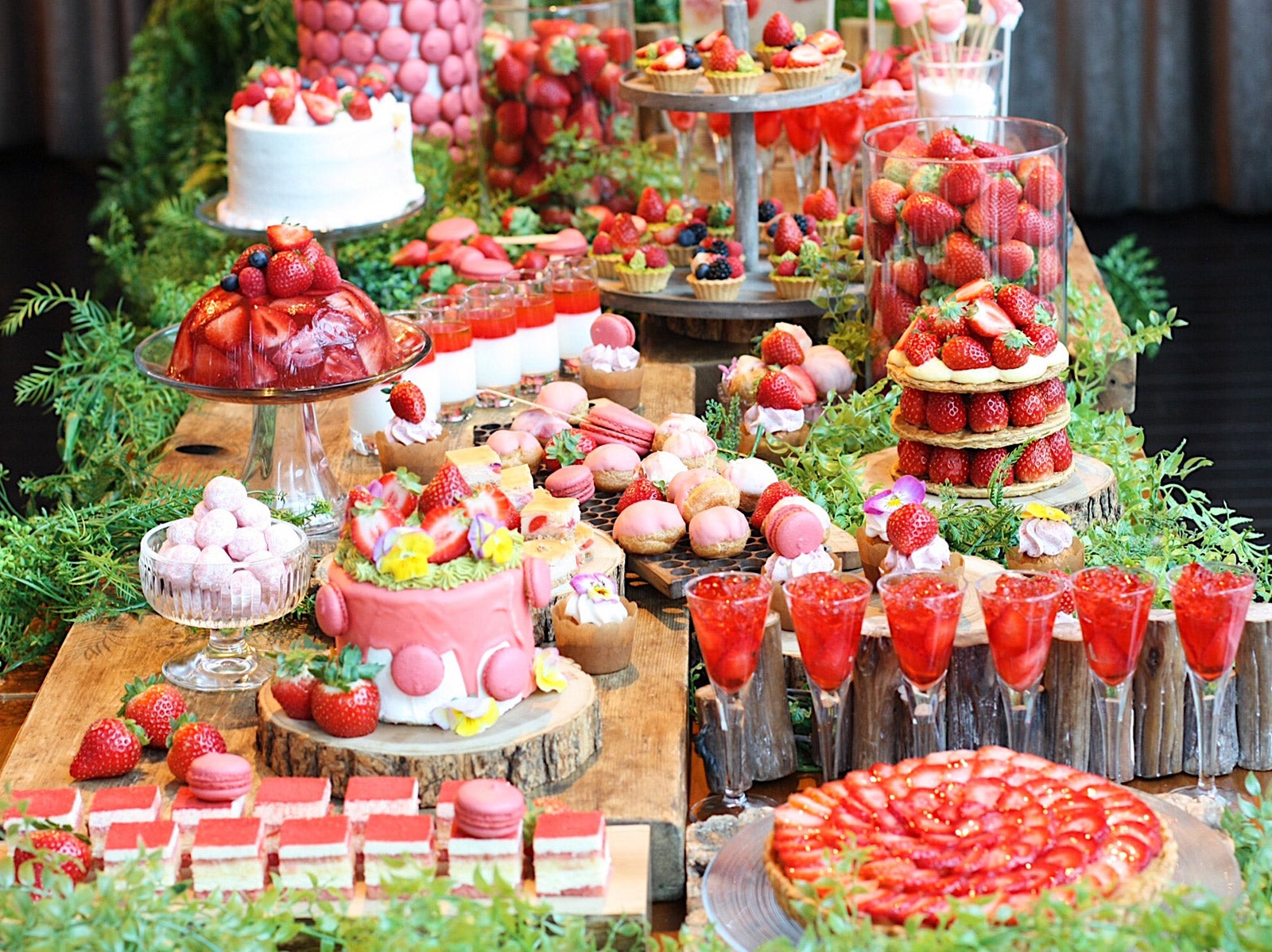 Strawberry Fair～ストリベリーブッフェ～／画像提供：株式会社ワイズテーブルコーポレーション