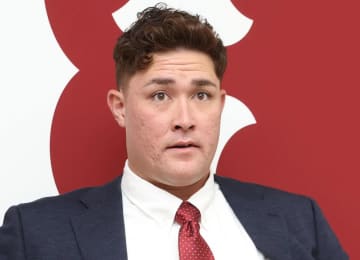 外薗葉月「婚姻届提出しました」 巨人・リチャードとの2ショ投稿 証人は高橋みなみと山川穂高内野手「奇跡ですありがとうございます！！！」