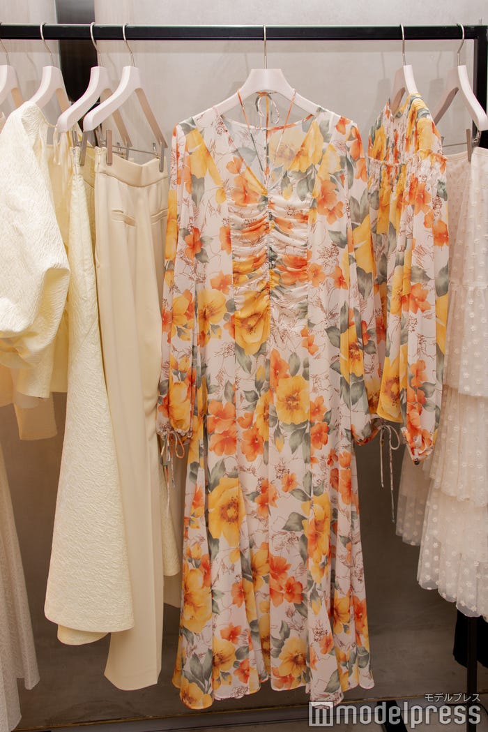 (C)モデルプレス