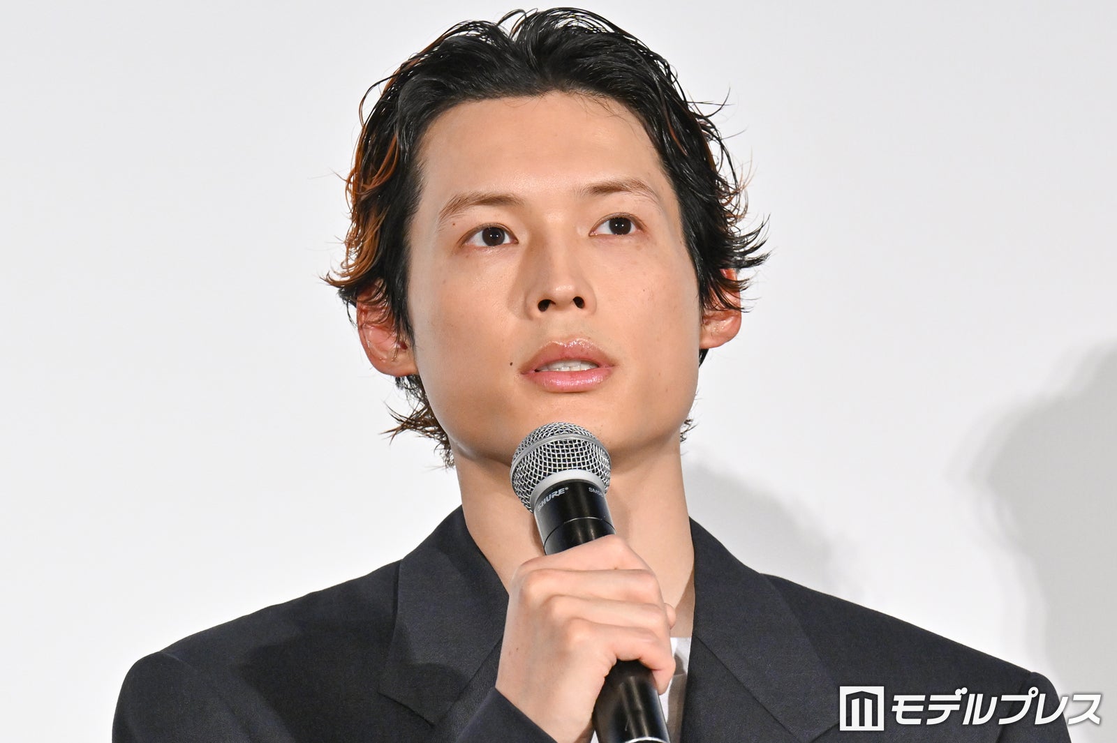 SixTONES松村北斗、今田美桜の配慮に感激「優しいんですよ本当に」意外な裏話で笑い誘う【白鳥とコウモリ】