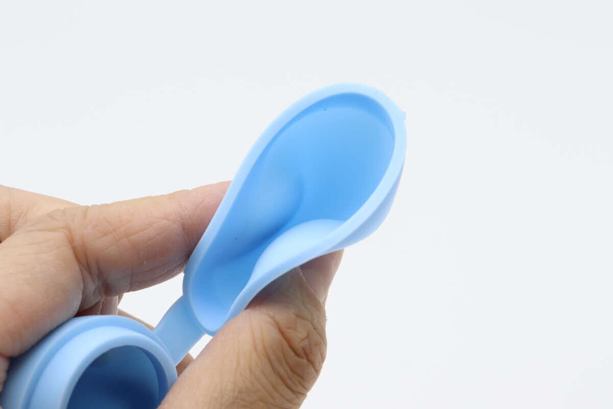 ダイソーのパーツが繋がっているくり返しつかえるみずふうせん