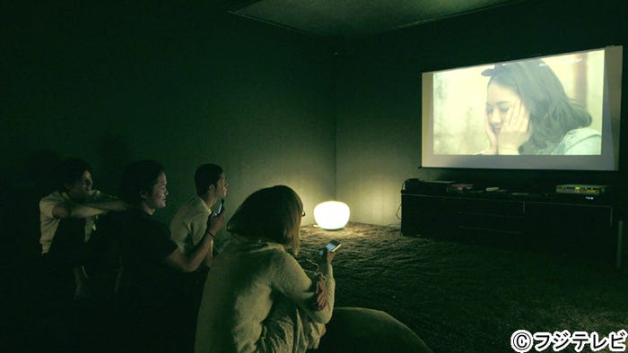 「テラスハウス」のオンエアを観るメンバーたち/6月21日放送回より