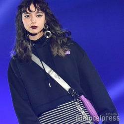 広瀬すずイチオシのドール系美女・多屋来夢、太もも魅せミニスカ×カールヘアで雰囲気チェンジ<TGC SHIZUOKA 2019>