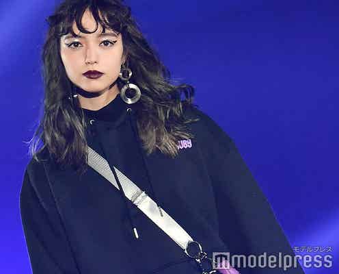 広瀬すずイチオシのドール系美女・多屋来夢、太もも魅せミニスカ×カールヘアで雰囲気チェンジ<TGC SHIZUOKA 2019>