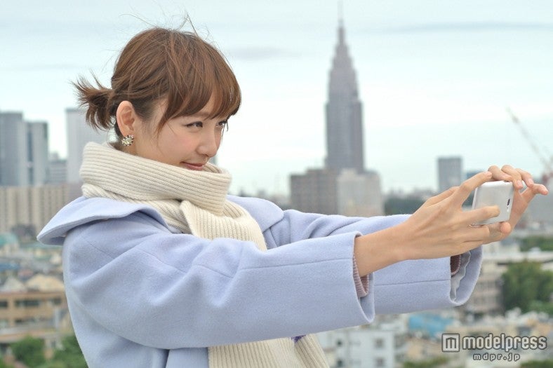 篠田麻里子／新CM「手のひら年賀状」編