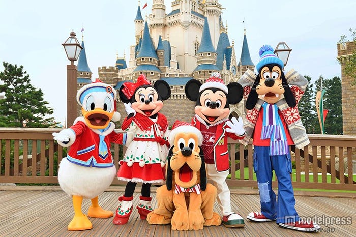 ディズニークリスマス、新コスチューム披露 初登場のパレードは“絵本”がテーマ(C)Disney