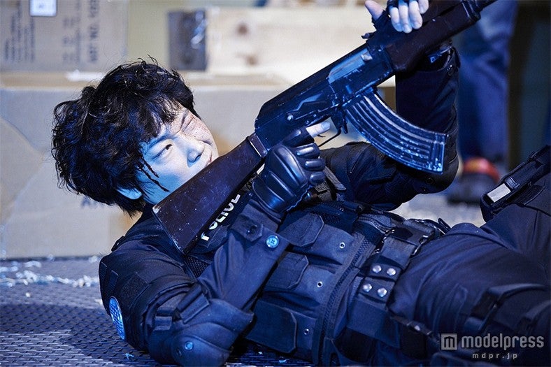 綾野剛／（C）2015「S-最後の警官- 奪還 RECOVERY OF OUR FUTURE」製作委員会（C）小森陽一、藤堂裕／小学館