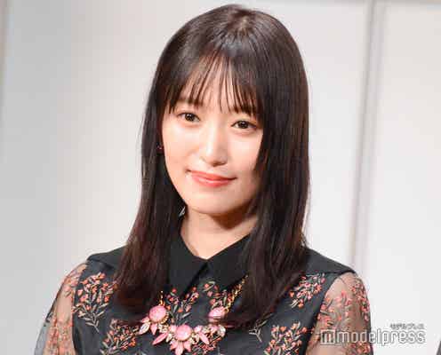 菅井友香、“白天女”ホワイトヘア姿披露「チェイサーゲーム」オフショット公開に「美しすぎる」「楽しみ」の声