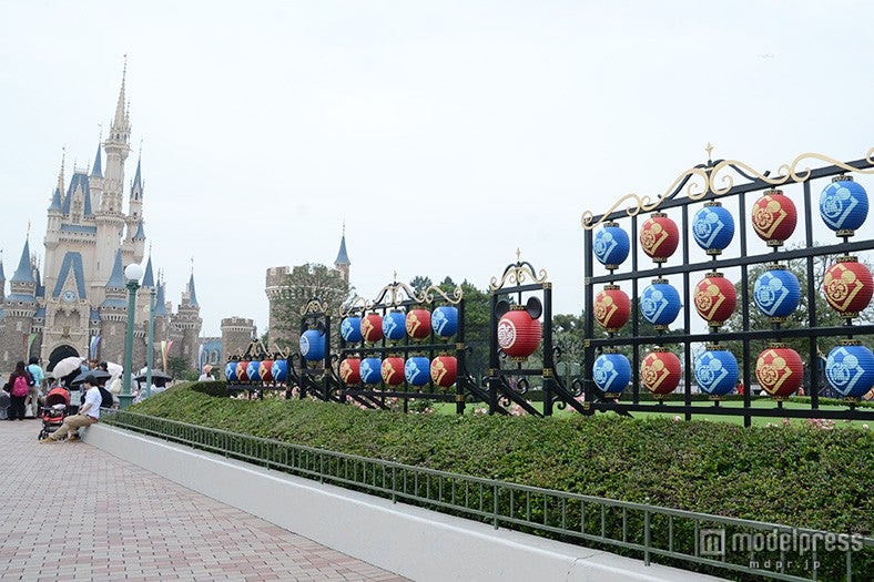 シンデレラ城前のデコレーション