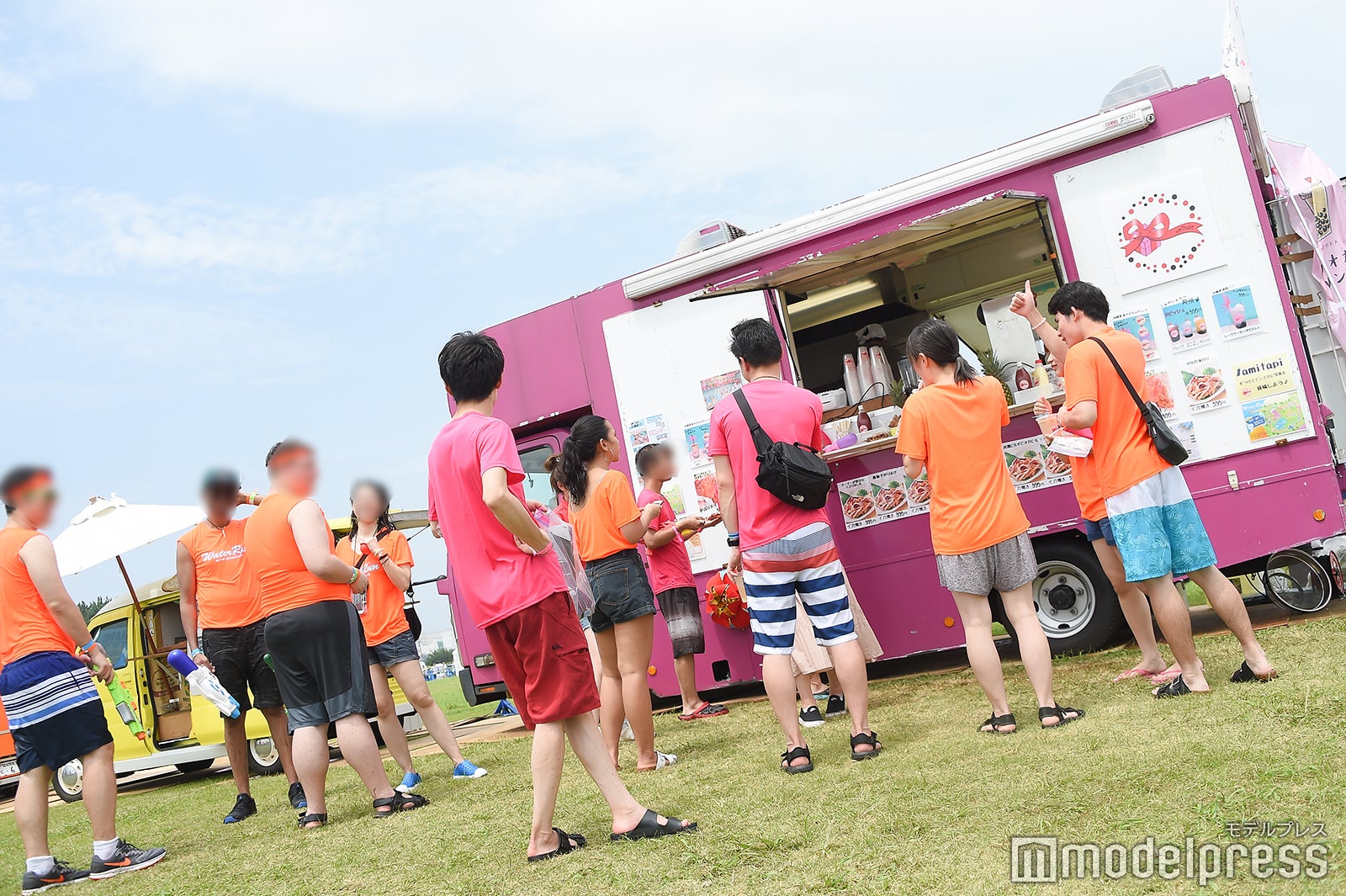 幅広い客層がタピオカを求めて… （C）モデルプレス