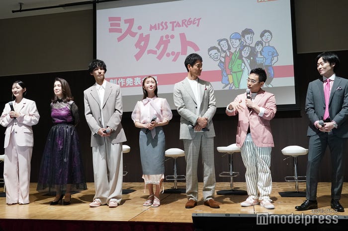 (左から)鈴木愛理、筒井真理子、上杉柊平、松本まりか、沢村一樹、八嶋智人、川西賢志郎(C)モデルプレス