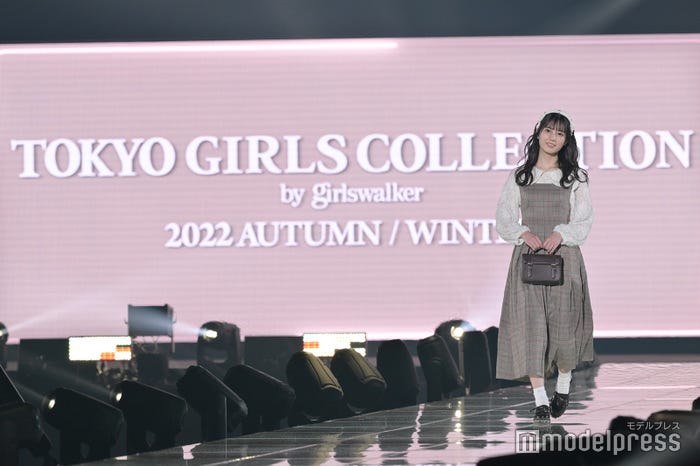 小坂菜緒(C)モデルプレス