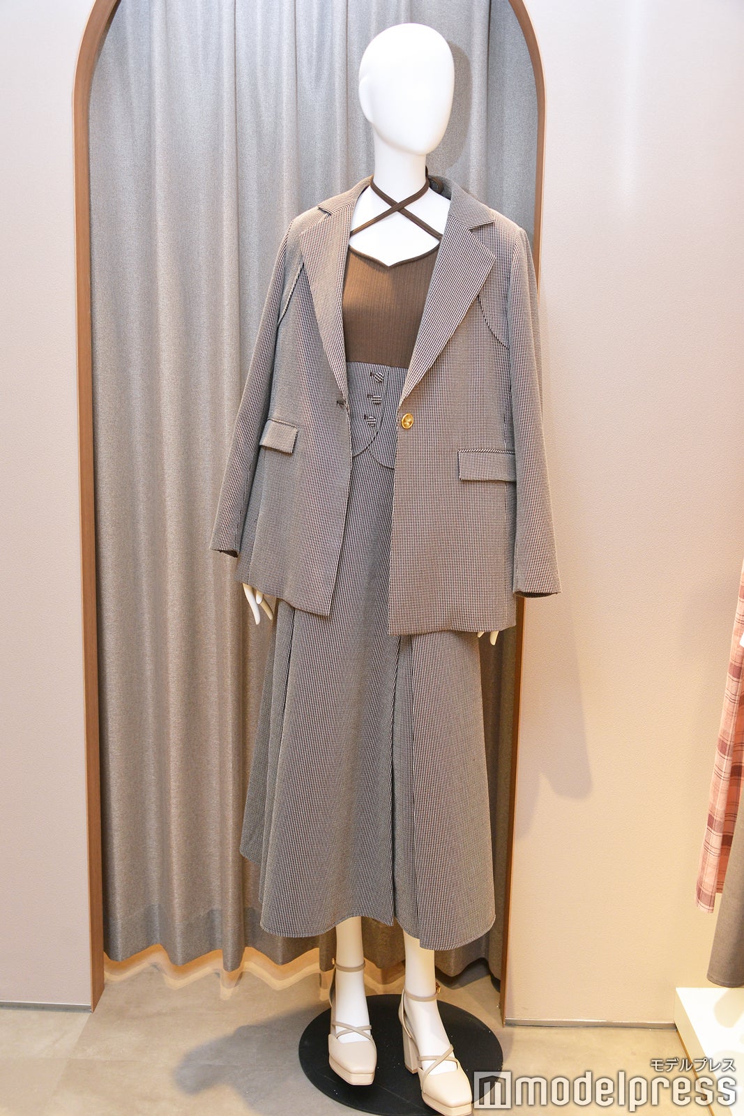 dazzlin 23AW（C）モデルプレス