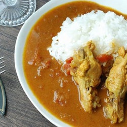 お店みたいなのに簡単!悪魔的美味しさ!やみつきトマトとチキンの旨みカレー