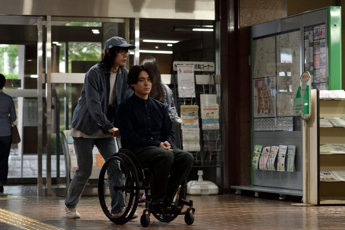 菅田将暉・山田孝之/「dele」第1話より(C)テレビ朝日