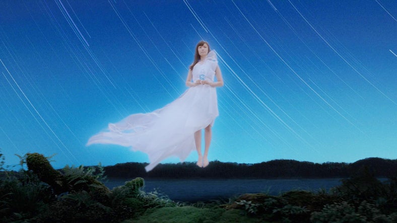 深田恭子／「ポカリスエット　イオンウォーター」の新CM「登場」篇（30秒）