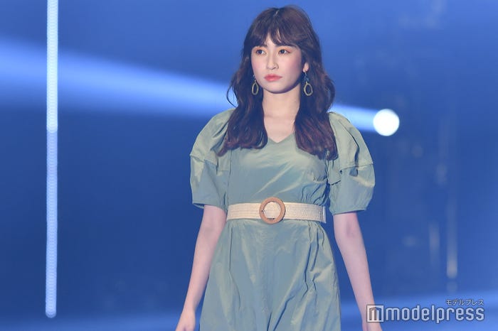 吉田朱里 (C)モデルプレス