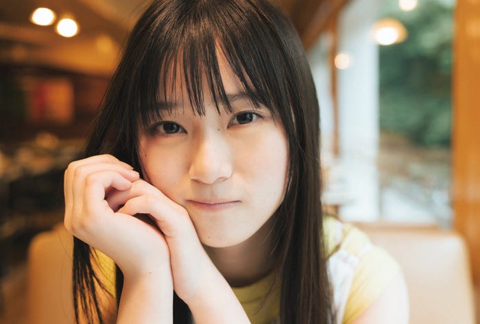 山下瞳月「blt graph.vol.91」ローソンエンタテインメント購入特典ポストカード(東京ニュース通信社刊)