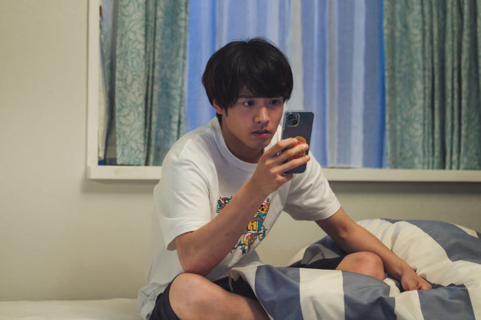 赤楚衛二「こっち向いてよ向井くん」第2話より(C)日本テレビ