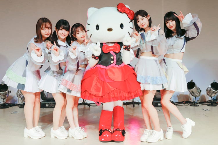 新人アイドル ババババンビ ハローキティらサンリオキャラクターとコラボでライブ開催 モデルプレス 新人アイドル ババババンビ ハローキティらサンリオキャラクターとコラボでライブ開催 モデルプレス