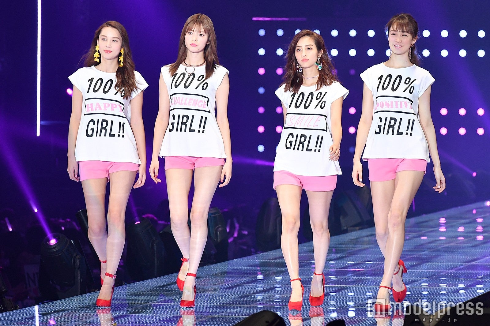 Niki、八木アリサ、堀田茜、藤井サチ（C）モデルプレス