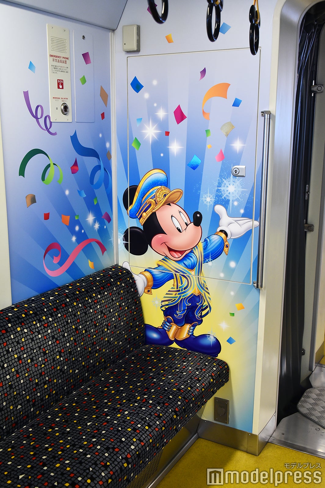 ディズニーリゾートラインも35周年仕様（C）モデルプレス（C）Disney