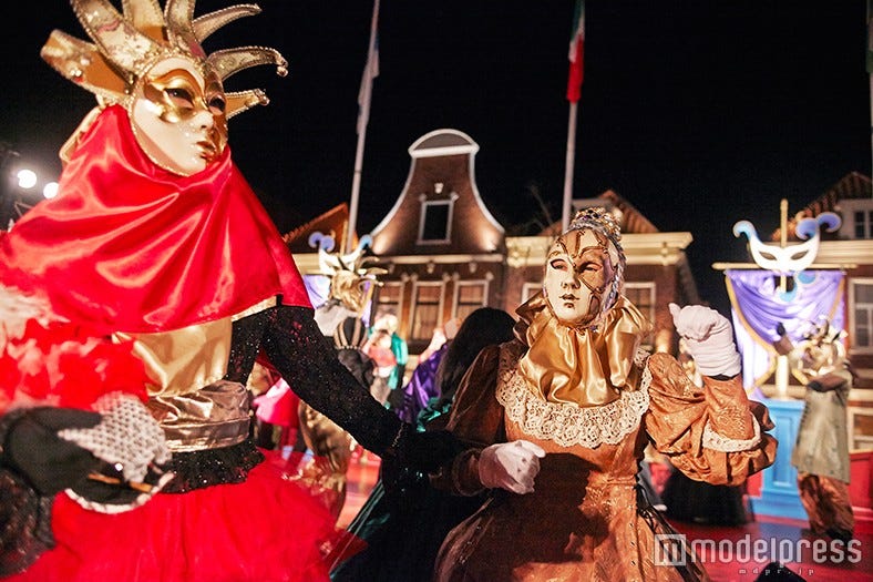 まるでヴェネツィア!本場の仮面舞踏会カーニバルがハウステンボスに出現