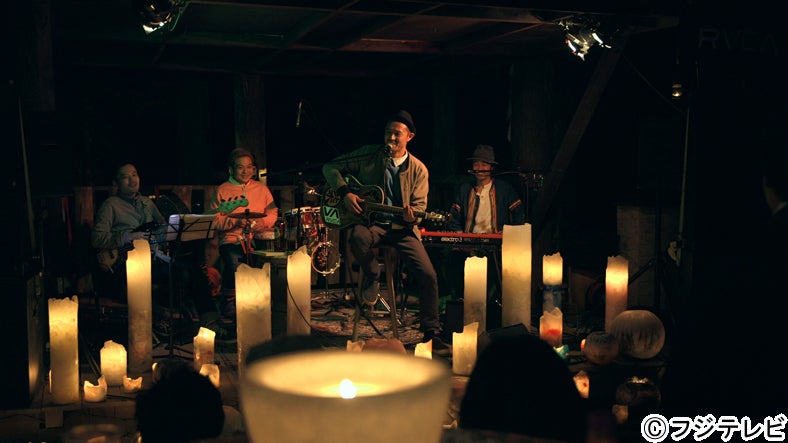 今井洋介（中央）／「テラスハウス」12月16日放送回より