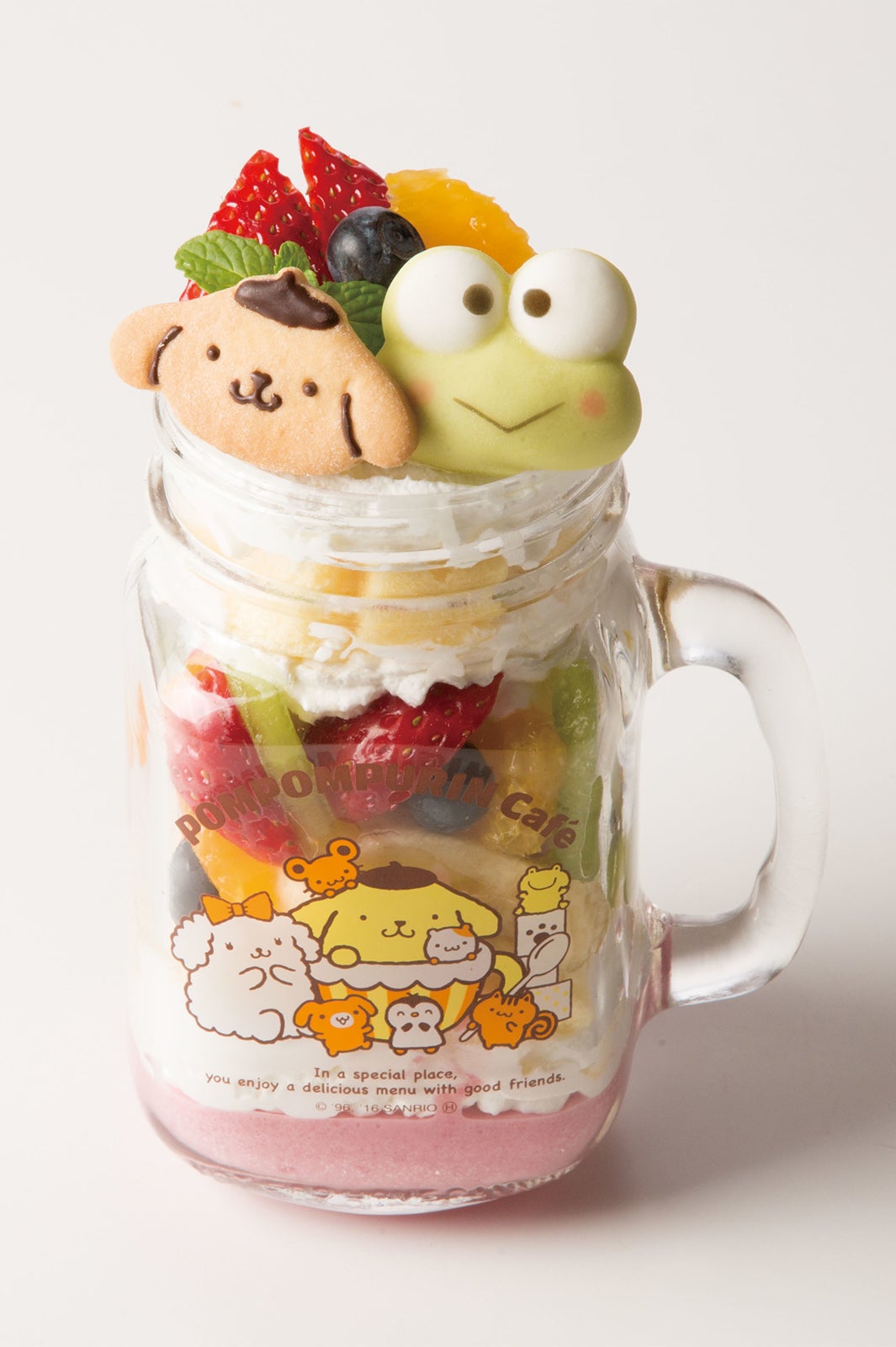 フルーツたっぷりジャートライフル1,090円＋税／画像提供：クリエイト・レストランツ