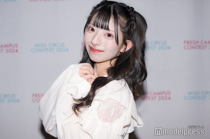 鈴木蘭さん(C)モデルプレス