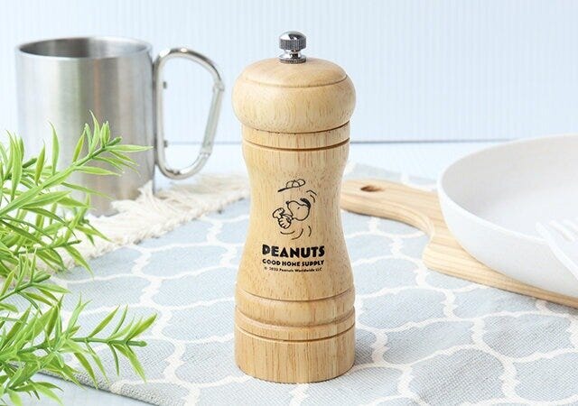 ムック本　ムック　付録　人気　おすすめ　オススメ　宝島社　宝島　レビュー　便利　優秀　当たり　最高　2023　スヌーピー　スヌーピー付録　SNOOPY　ペッパーミル　ミル