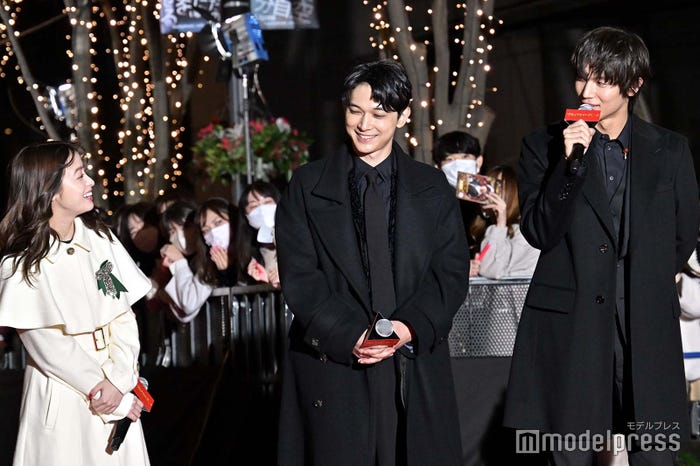 橋本環奈、吉沢亮、中川大志 (C)モデルプレス