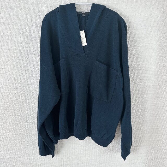 ユニクロ　リラックスフーデッドセーター　NAVY
