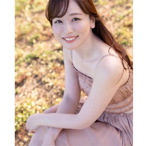 皆藤愛子、16年ぶり写真集よりアザーカット公開 ‟美デコルテ”に「女神だよ」