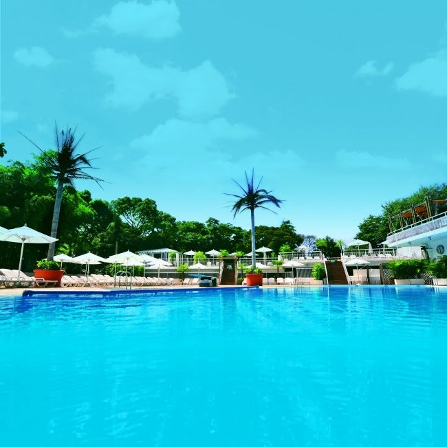 アウトドアプール「GARGEN POOL」／画像提供：ニュー・オータニ