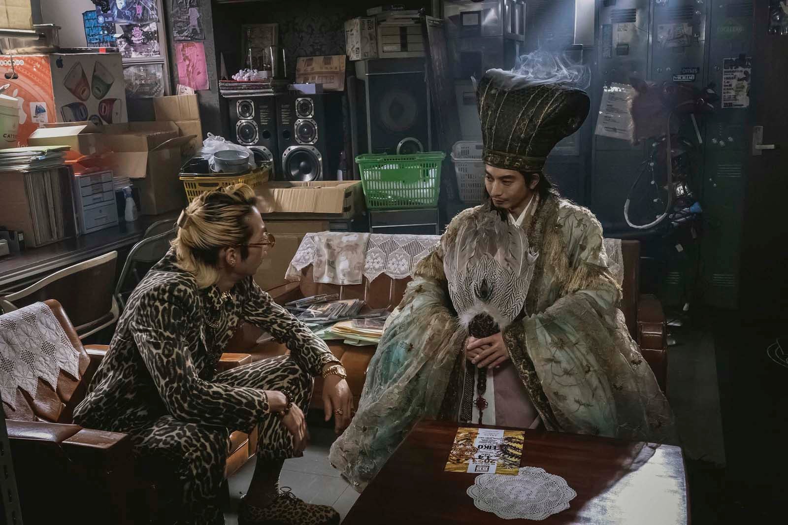 森山未來、向井理「パリピ孔明」第3話より（C）フジテレビ