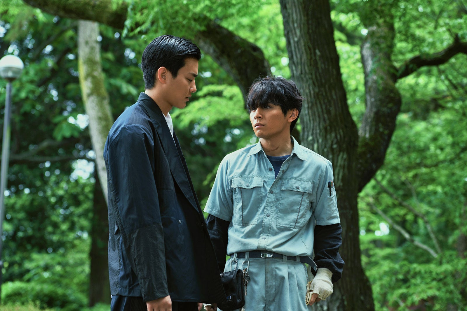 野村周平、山田涼介（C）2024「サイレントラブ」製作委員会