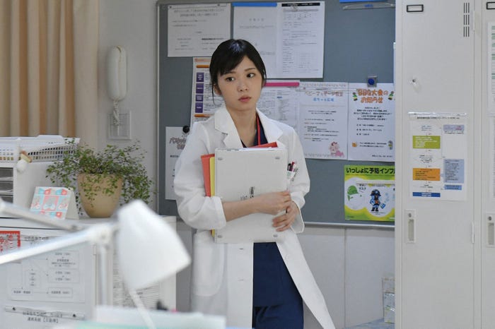 サクラ 綾野剛 予想外の事態に直面 下屋 松岡茉優 の悩みとは コウノドリ 第5話あらすじ モデルプレス サクラ 綾野剛 予想外の事態に直面 下屋 松岡茉優 の悩みとは コウノドリ 第5話あらすじ モデルプレス