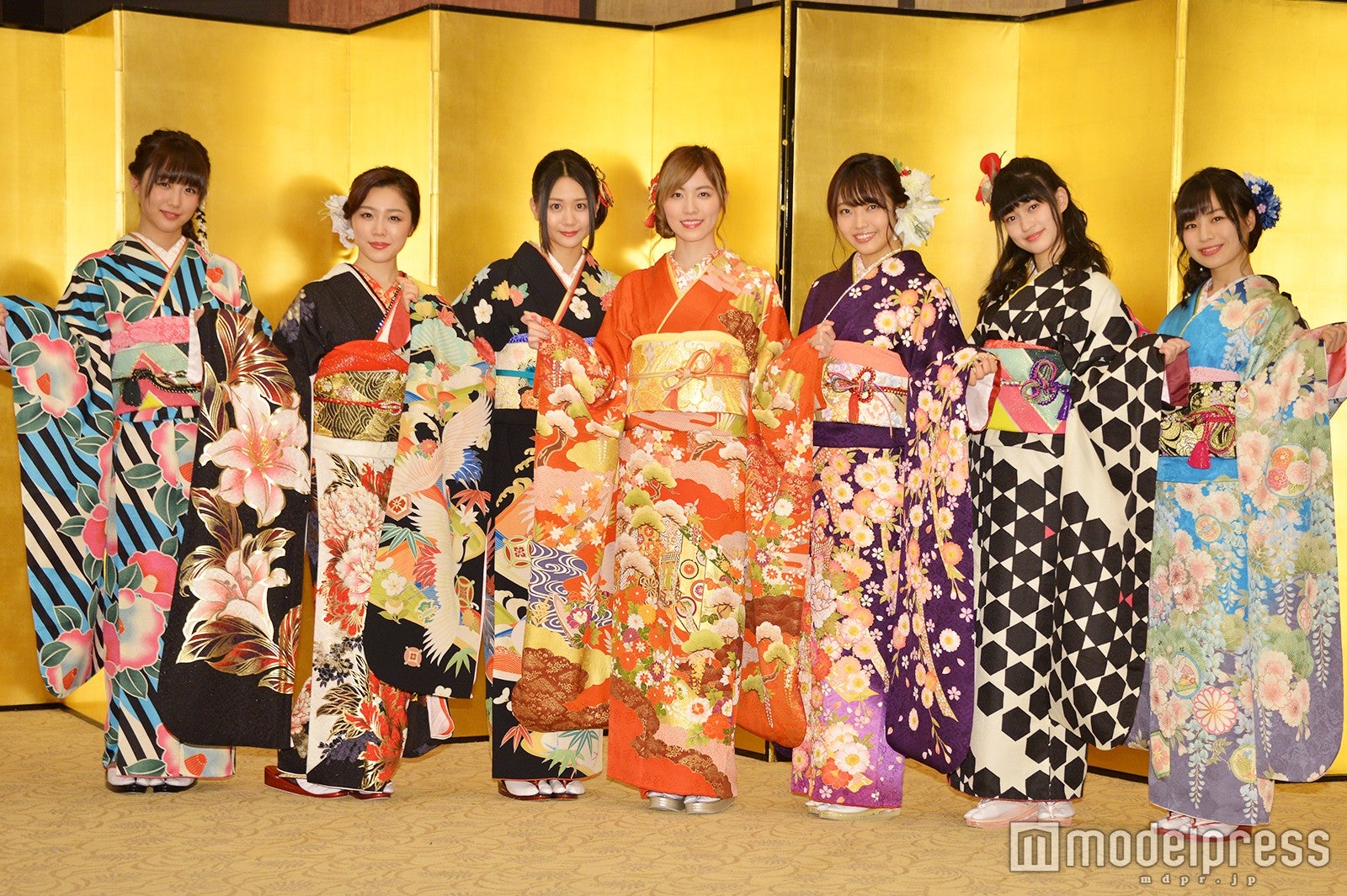 SKE48（左から）鎌田菜月、石田安奈、古畑奈和、松井珠理奈、二村春香、東李苑、青木詩織 （C）モデルプレス