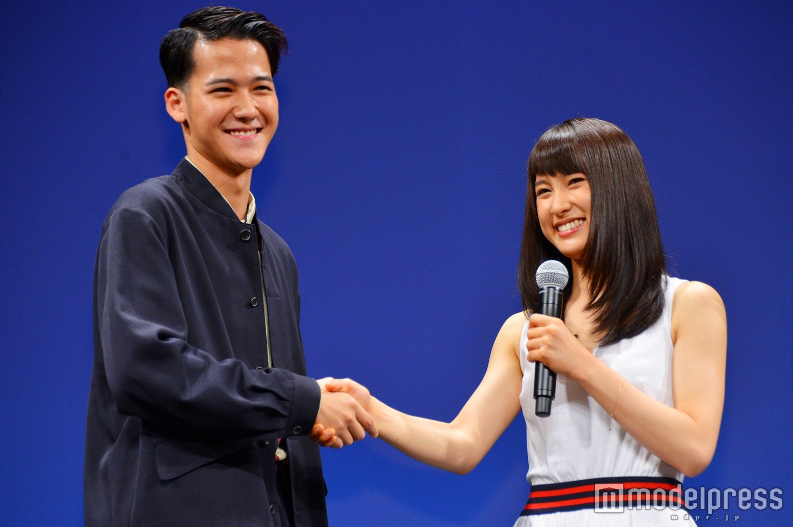 葉山奨之＆土屋太鳳（C）モデルプレス