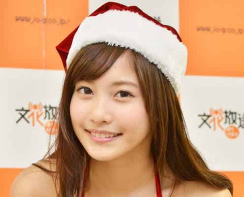 セクシーサンタでFカップ美バストあらわ 話題の美女モデルが初挑戦