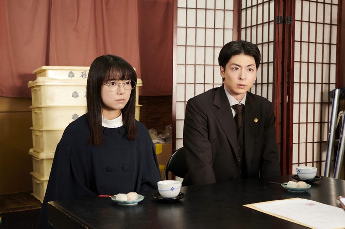 上白石萌音、高杉真宙「法廷のドラゴン」第5話(C)「法廷のドラゴン」製作委員会