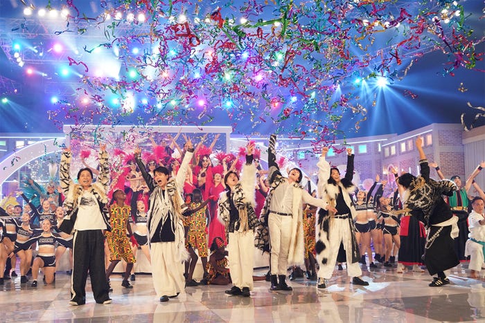SixTONESら「ボーダーレスLIVE」の様子(C)日本テレビ