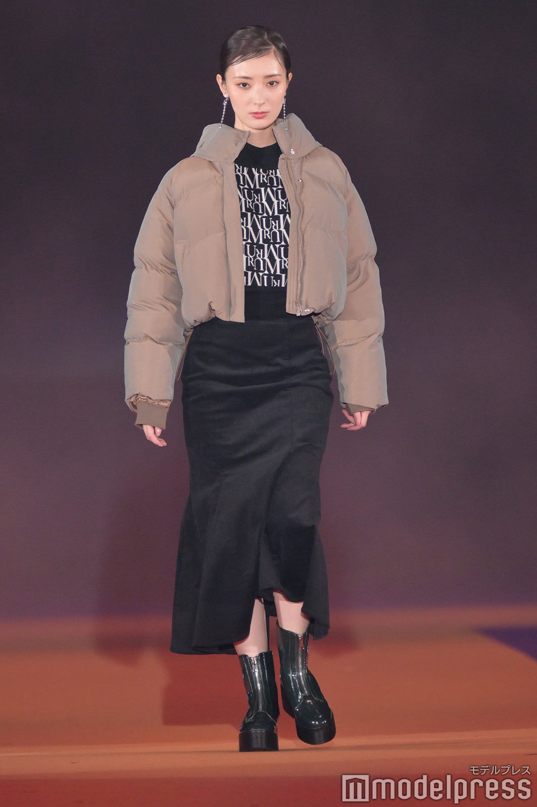 （C）モデルプレス