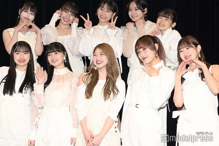「BIG LOVE」発売記念イベントに出席したアンジュルム/(上段左から)平山遊季、為永幸音、橋迫鈴、川名凜、松本わかな(下段左から)伊勢鈴蘭、上國料萌衣・竹内朱莉・佐々木莉佳子、川村文乃(C)モデルプレス