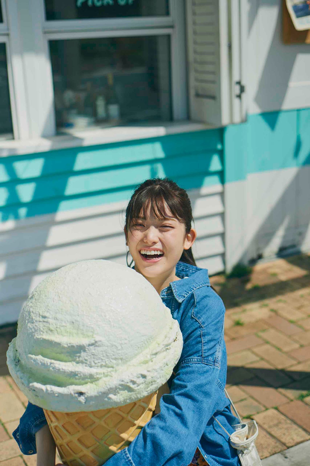 松村沙友理写真集『次、いつ会える？』（C）マガジンハウス（撮影・三瓶康友）